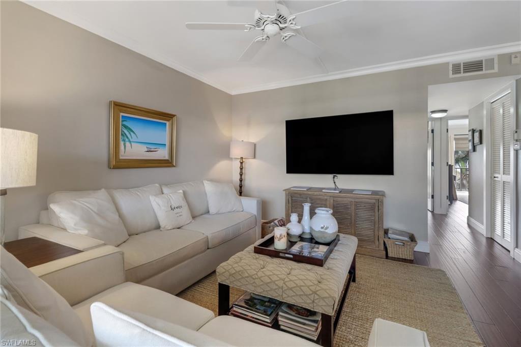 2900 Gulf Shore Blvd N # 413 Property Photo 3