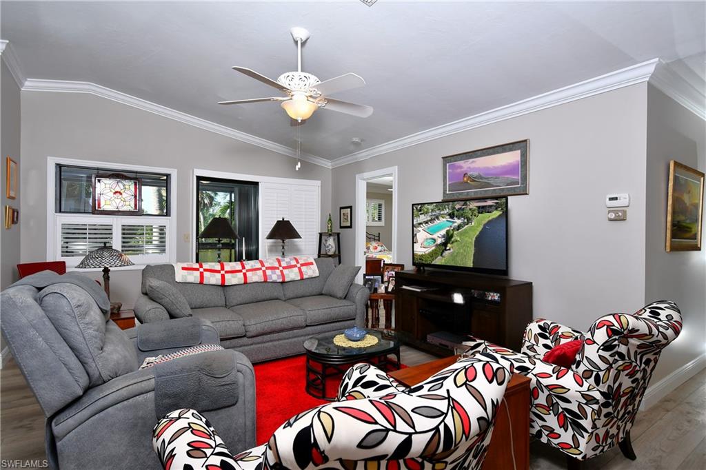 17503 Island Inlet Ct Property Photo 9
