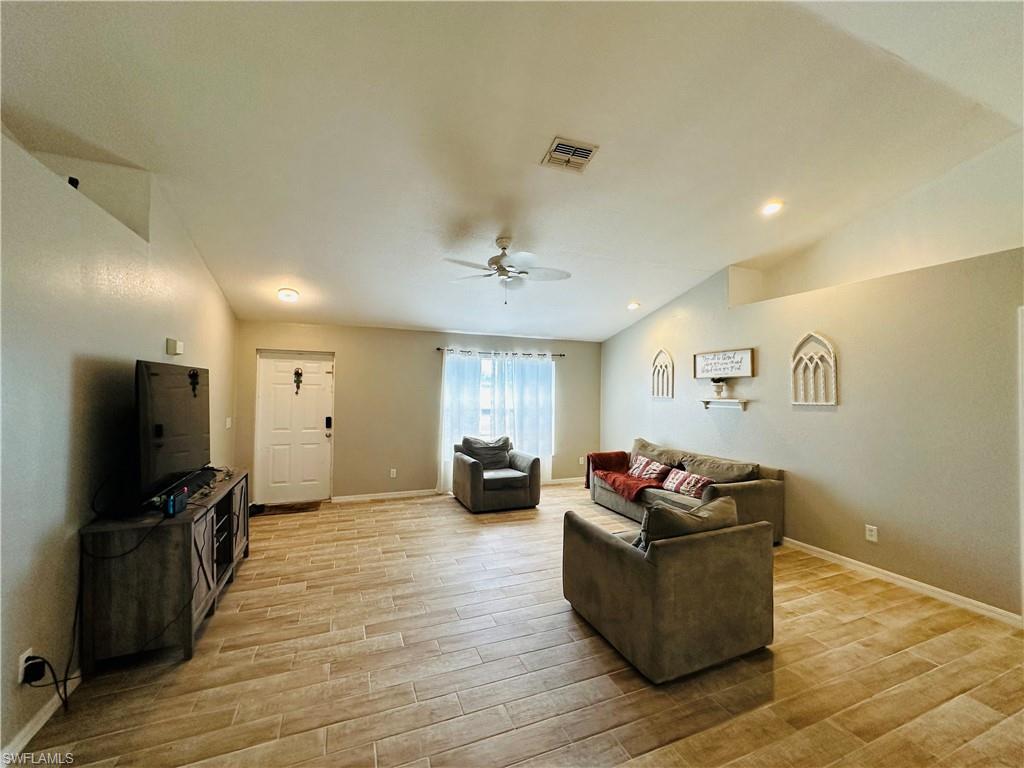 1125 Parnell Ct Property Photo 9