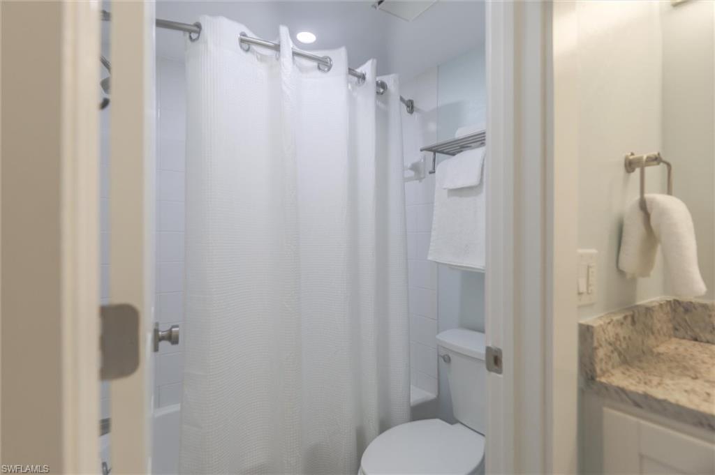 5122 Bayside Property Photo 10