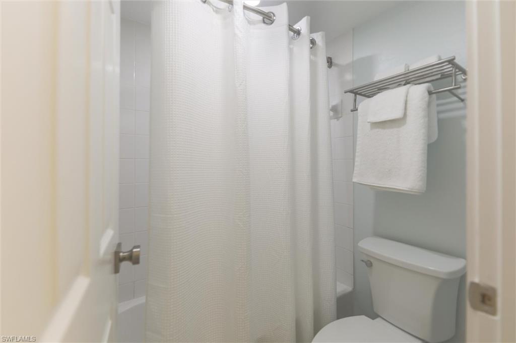 5122 Bayside Property Photo 11