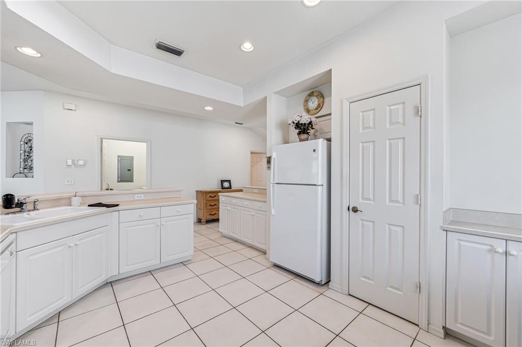 25778 Lake Amelia Way # 201 Property Photo 5