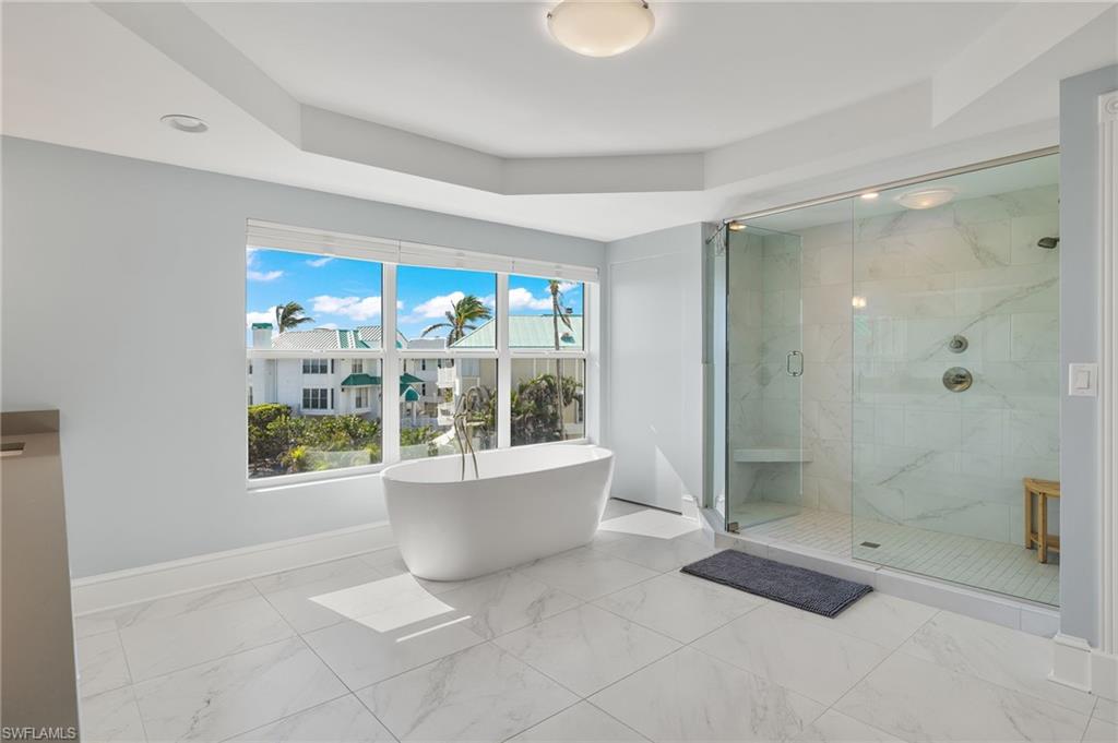 411 Bella Vista Way E Property Photo 13