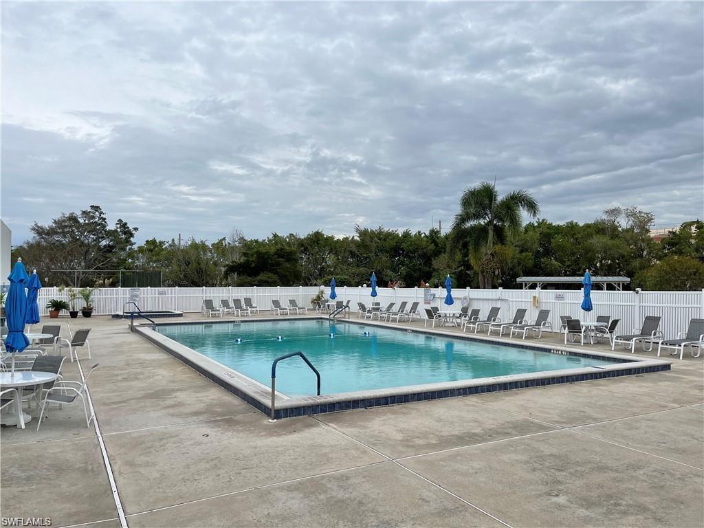 6822 Bogey Dr Property Photo 29