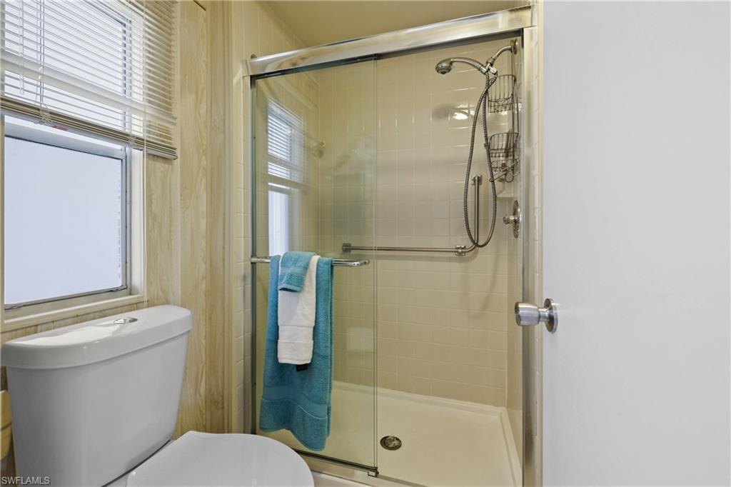 707 Palm Frond Ct Property Photo 24