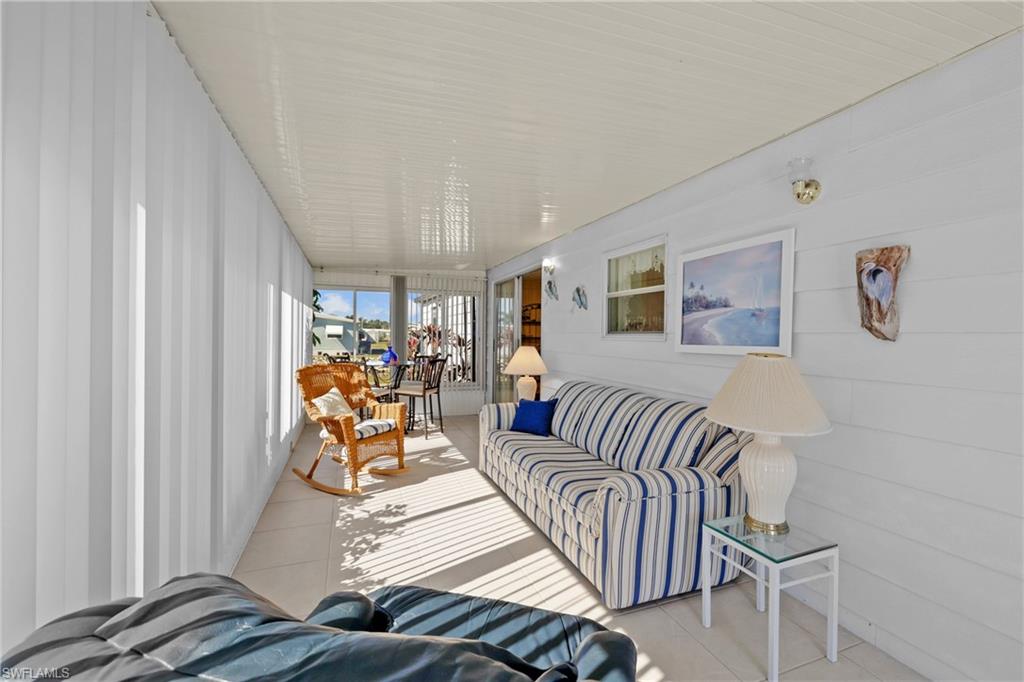 707 Palm Frond Ct Property Photo 27