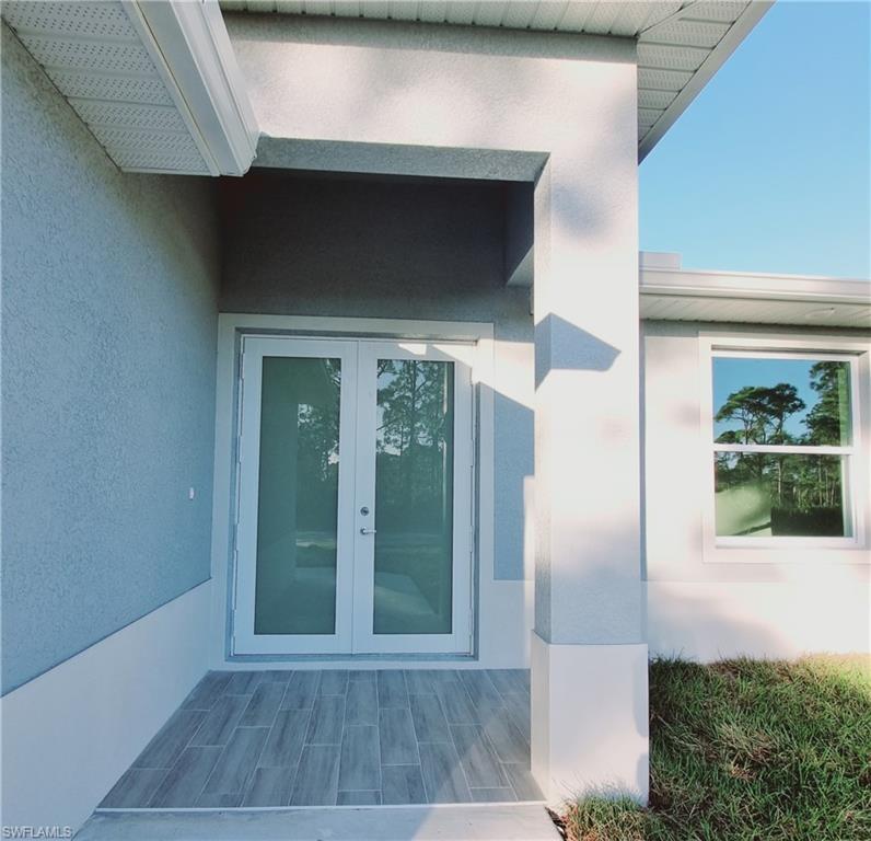 836 Giorgio Ave S Property Photo 2