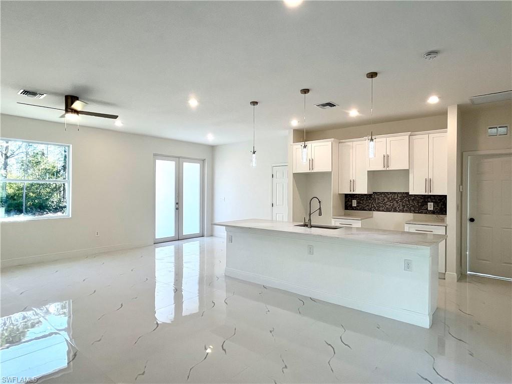 836 Giorgio Ave S Property Photo 4
