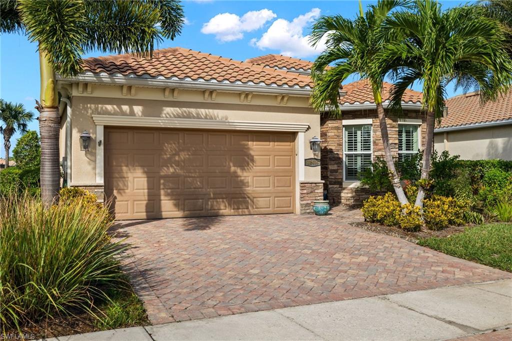 12416 Chrasfield Chase Property Photo 2