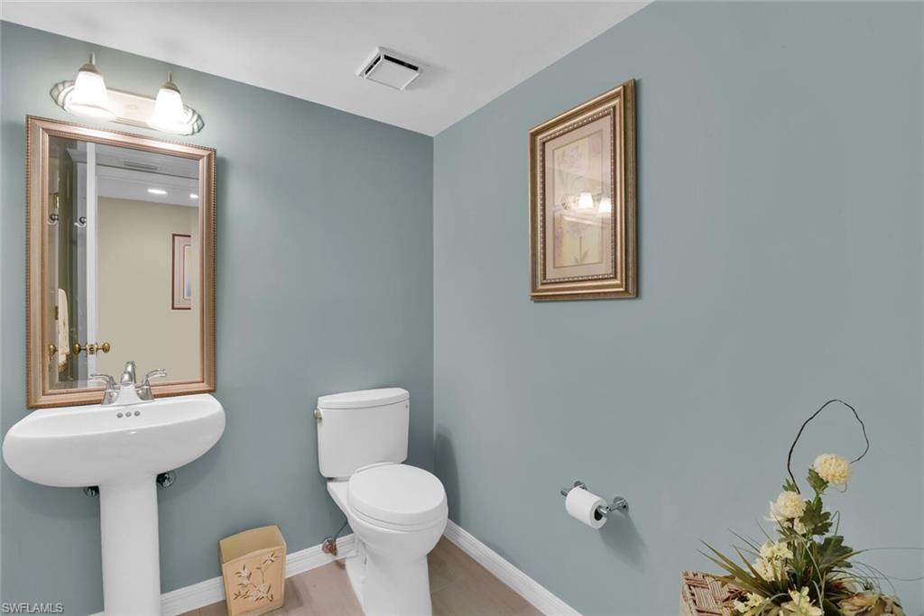 20 Seagate Dr # 103 Property Photo 31