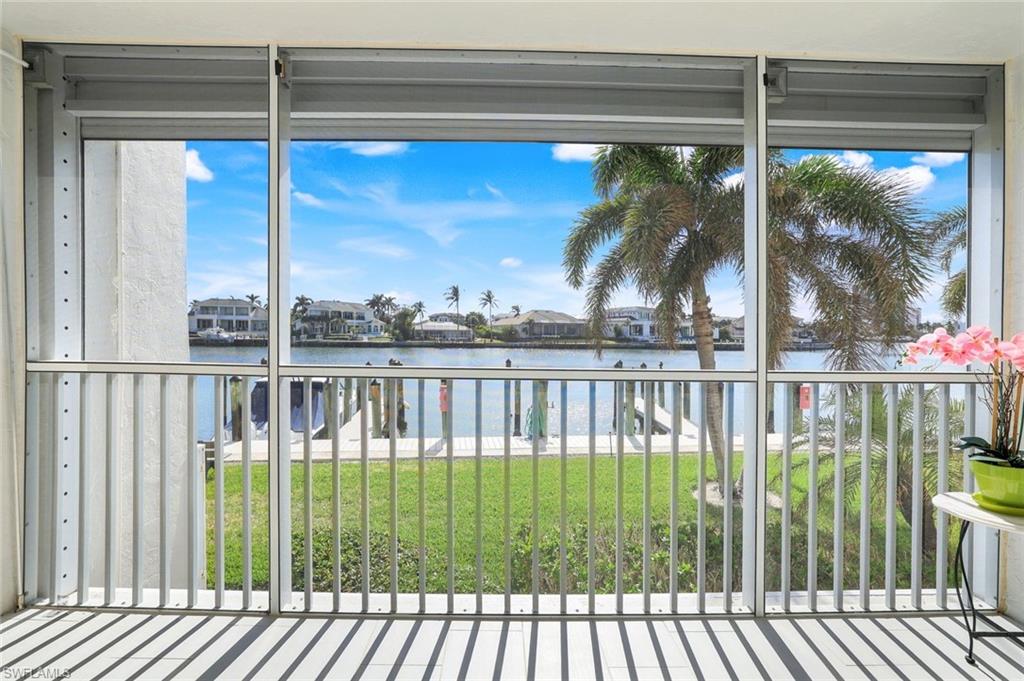 300 Park Shore Dr # 1e Property Photo 9