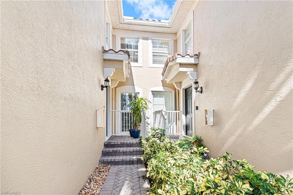 10351 Whispering Palms Dr # 105 Property Photo 4