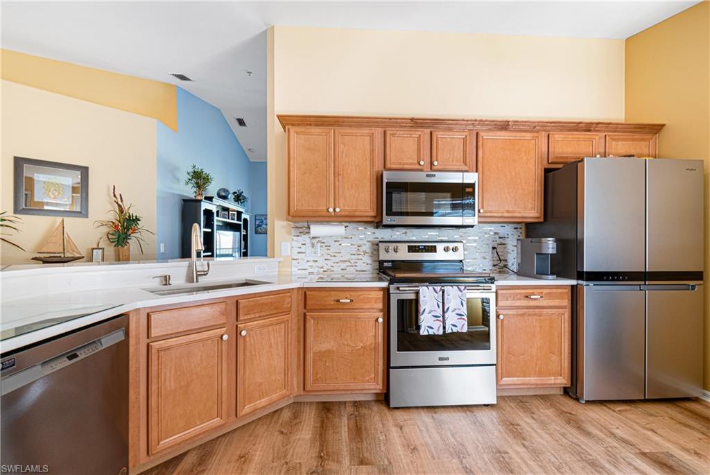 10351 Whispering Palms Dr # 105 Property Photo 15