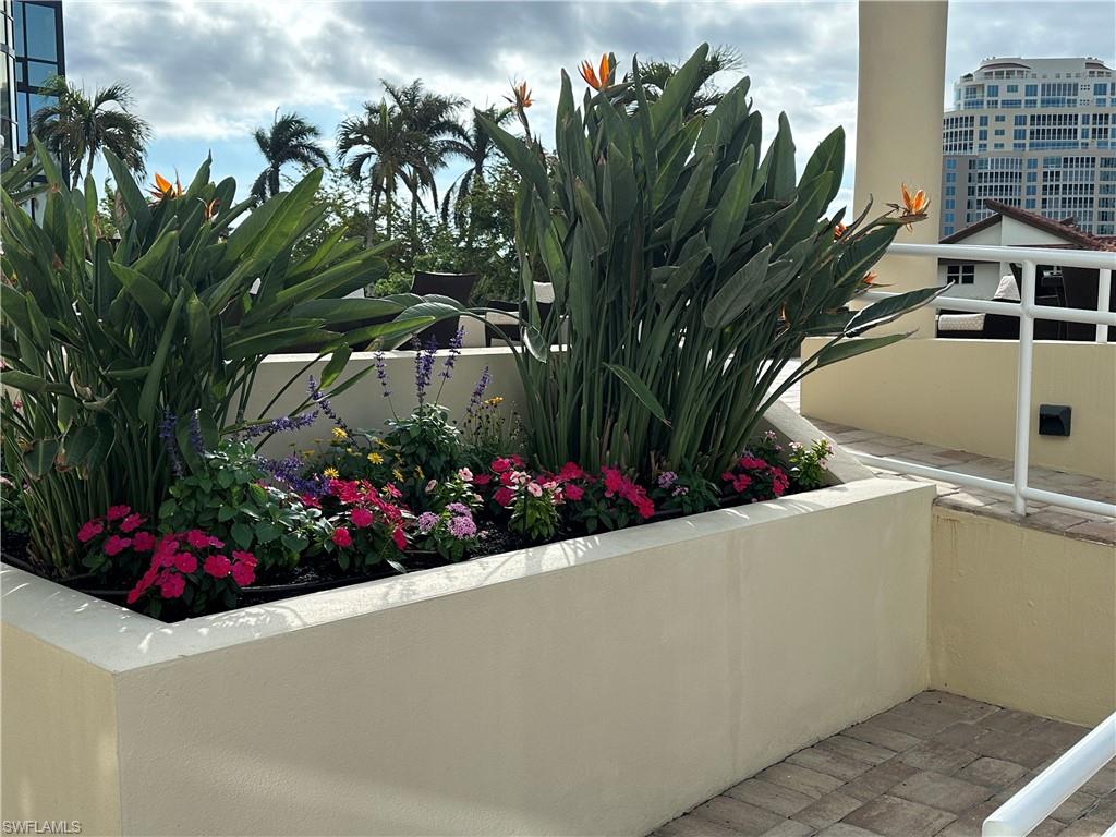 4751 Gulf Shore Blvd N # 1202 Property Photo 43