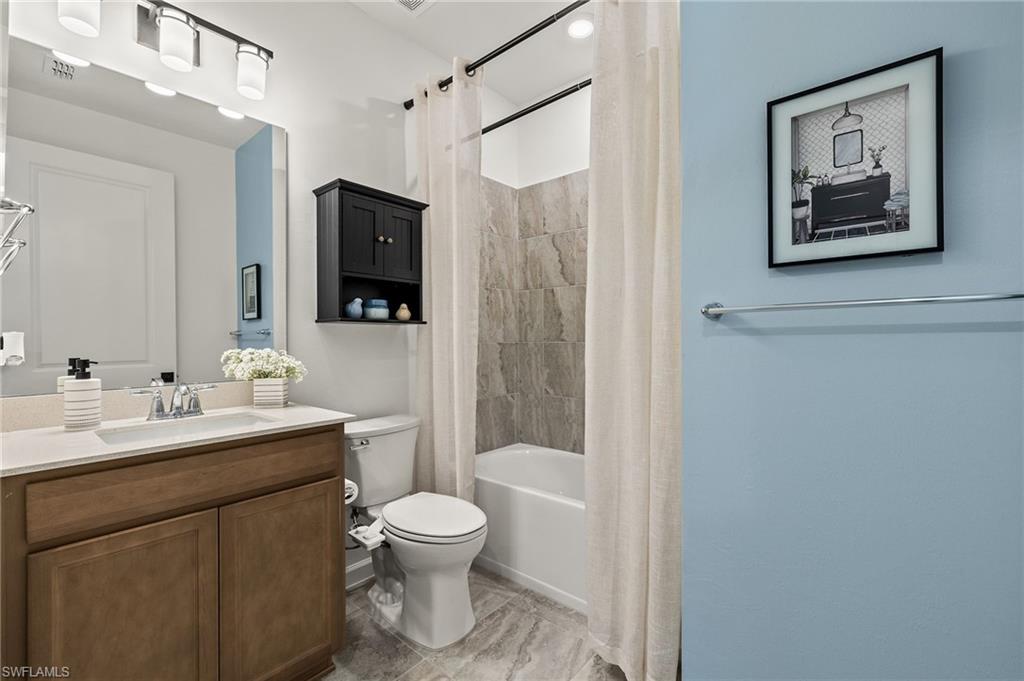 20564 Pebble Glen Dr Property Photo 22