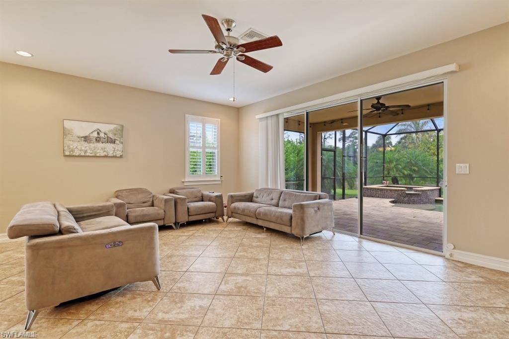 3290 Banyon Hollow Loop Property Photo 6