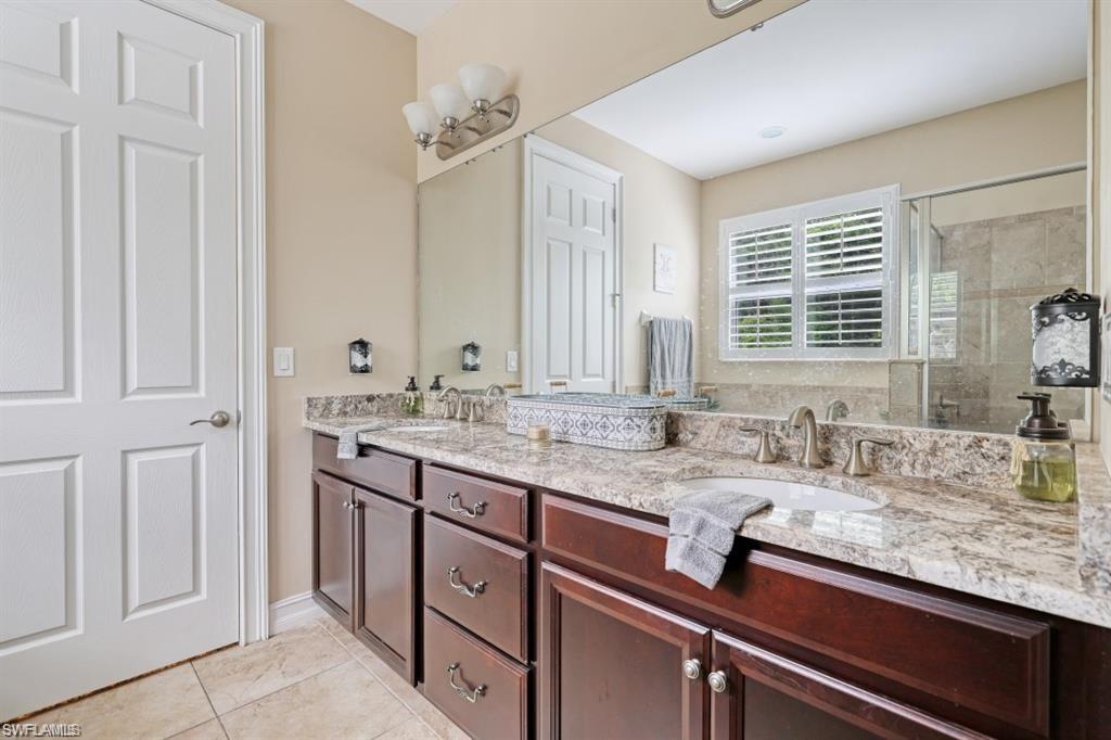 3290 Banyon Hollow Loop Property Photo 8