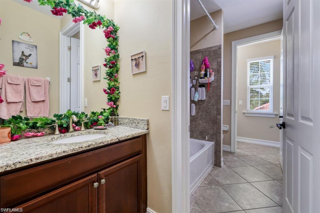 3290 Banyon Hollow Loop Property Photo 15