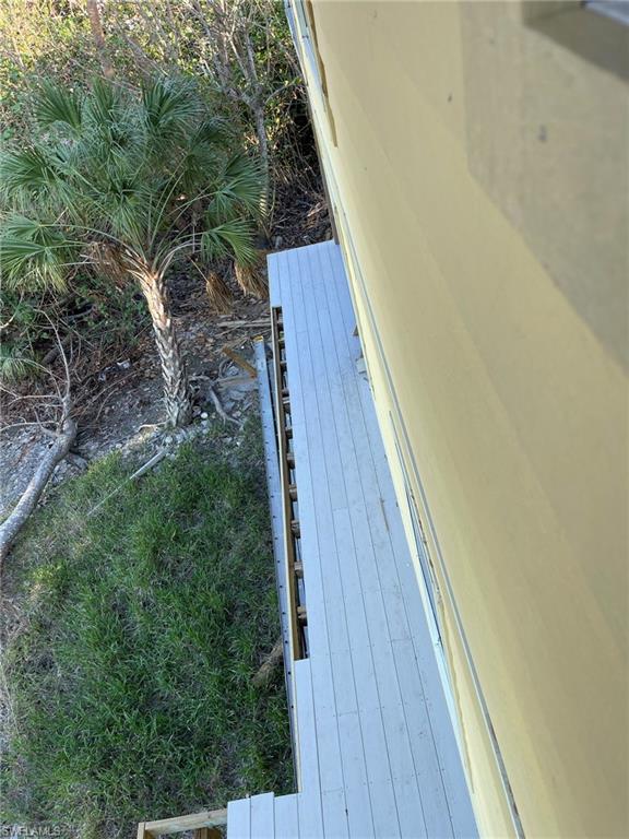 121 Swallow Dr Property Photo 32