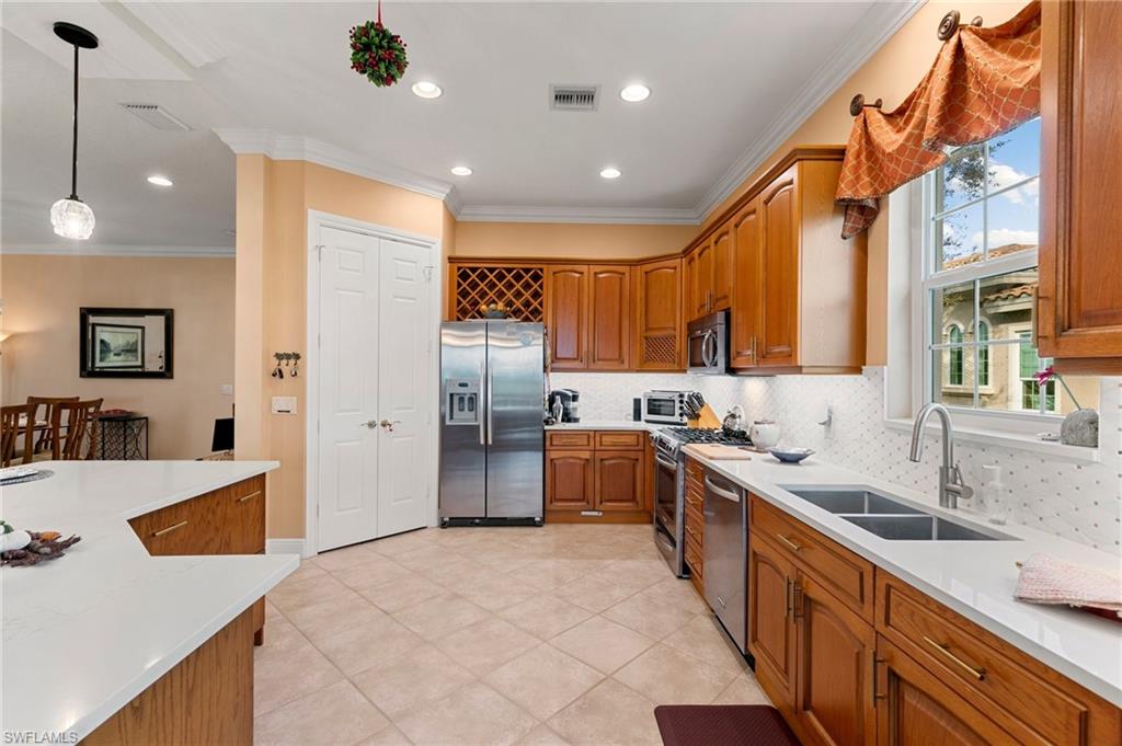 9134 Cherry Oaks Ln # 201 Property Photo 13