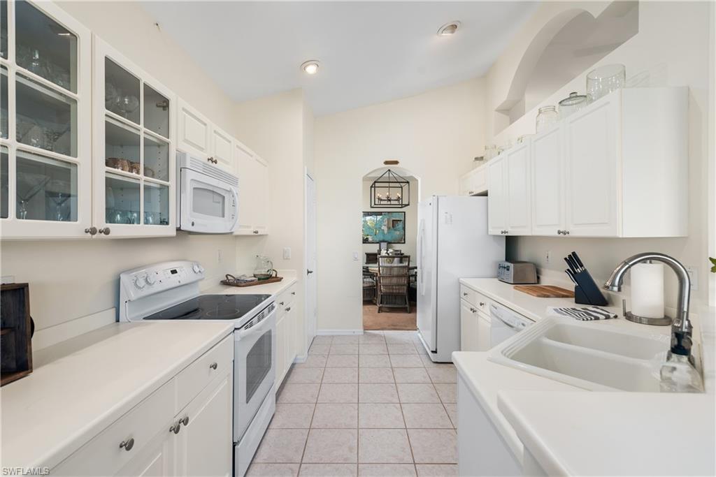 4400 Riverwatch Dr # 203 Property Photo 4