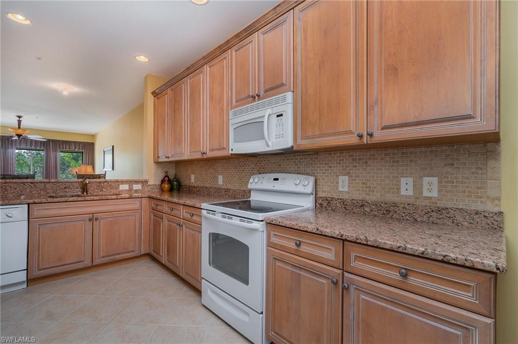 14531 Abaco Lakes Dr # 103 Property Photo 7