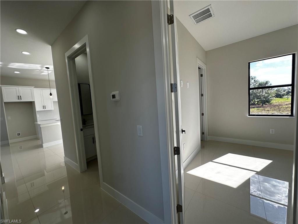 732 Troy Ave Property Photo 21