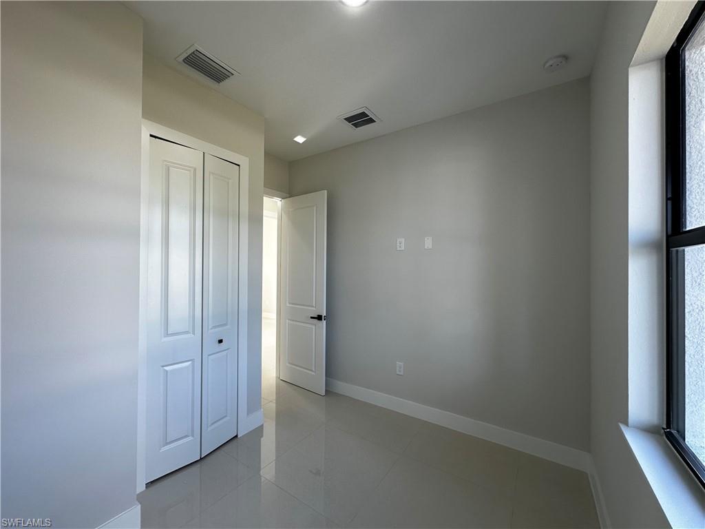 732 Troy Ave Property Photo 25