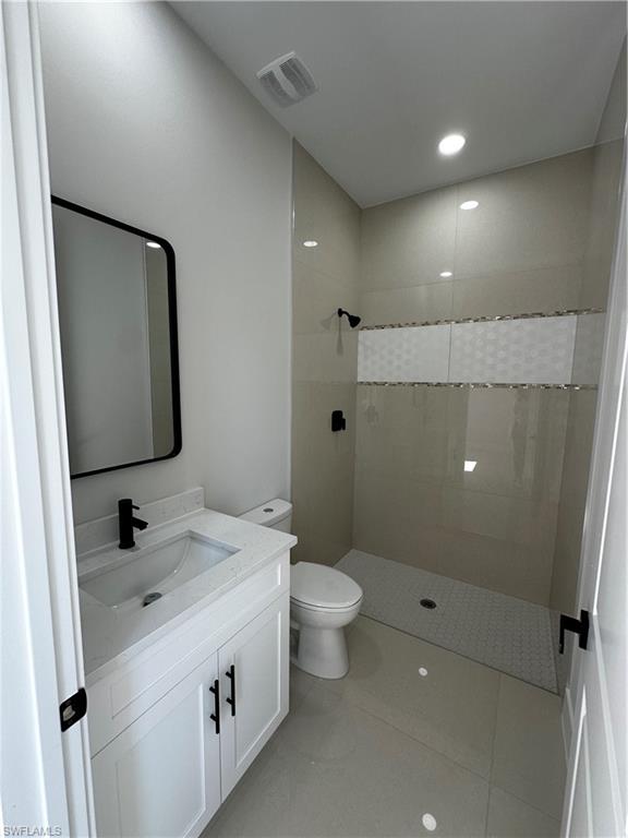 732 Troy Ave Property Photo 27