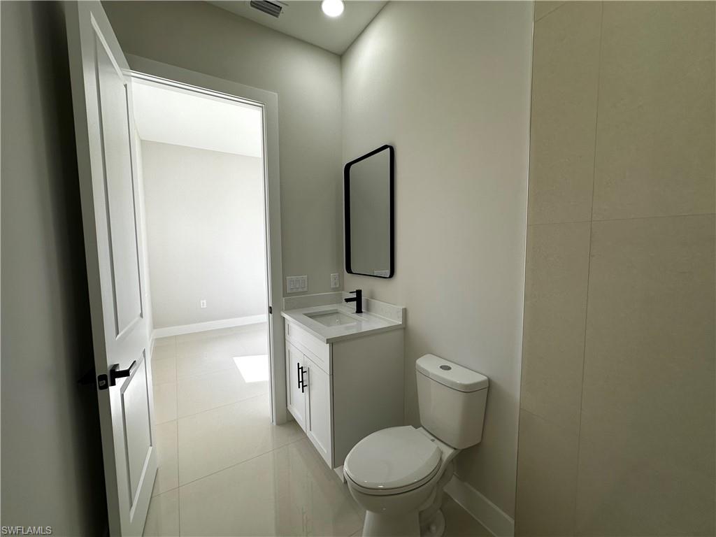 732 Troy Ave Property Photo 28
