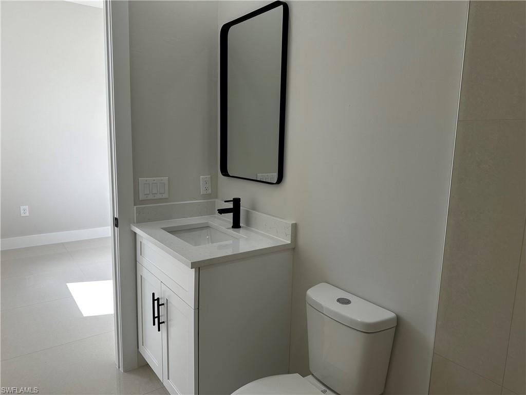 732 Troy Ave Property Photo 29