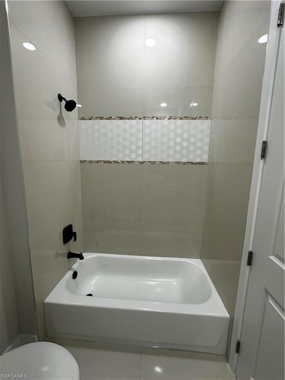 732 Troy Ave Property Photo 38