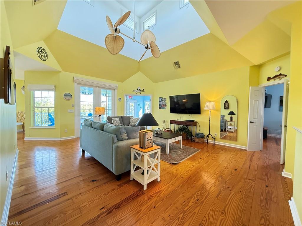 1296 Grand Canal Dr Property Photo 5