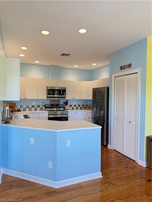 1296 Grand Canal Dr Property Photo 7
