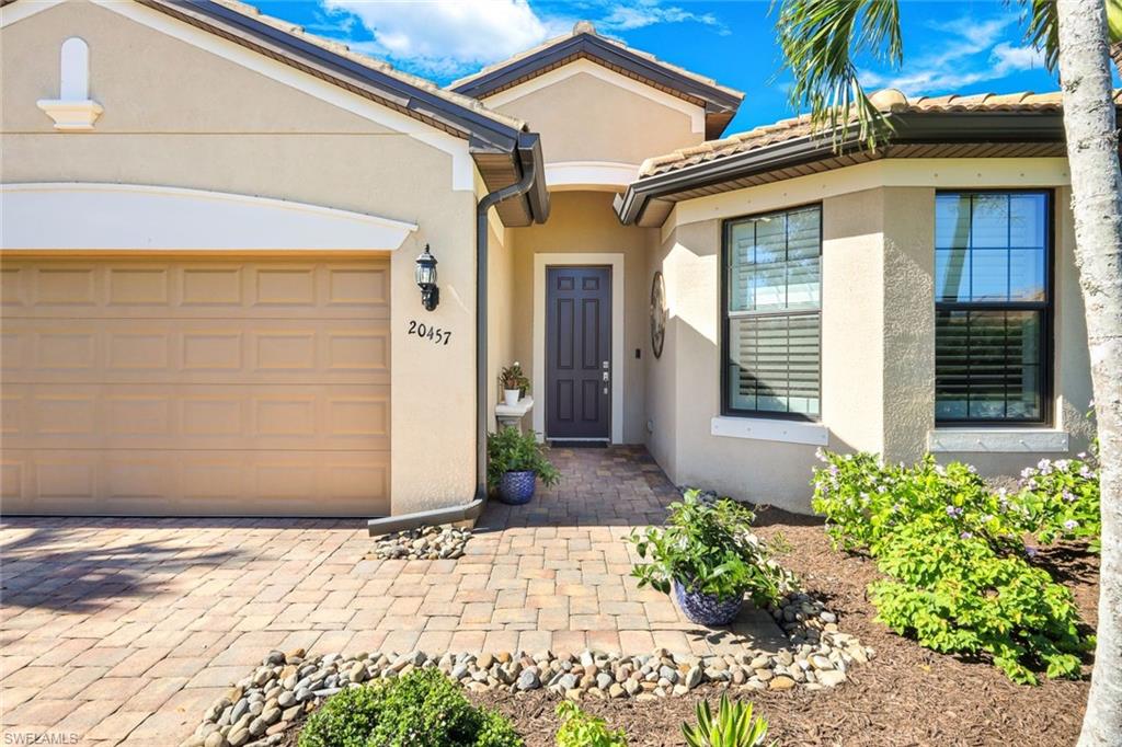 20457 Cypress Shadows Blvd Property Photo 2