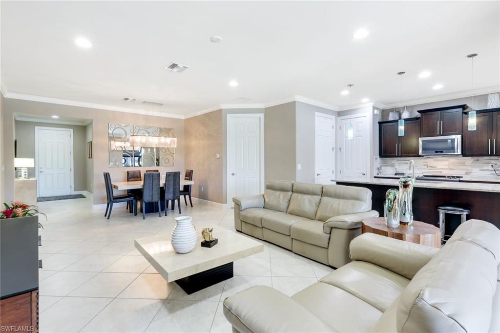 20457 Cypress Shadows Blvd Property Photo 8