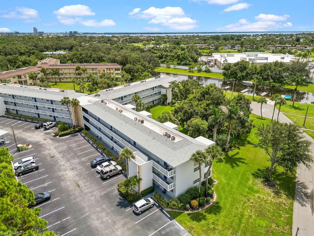 1409 Tropic Ter Property Photo 16