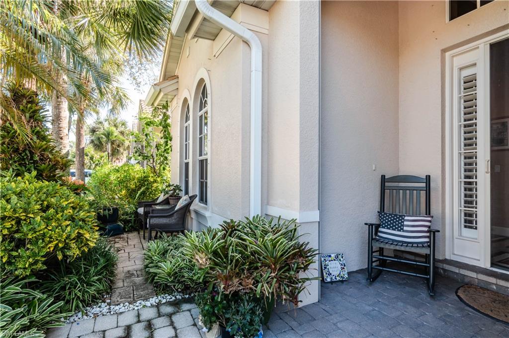 16144 Parque Ln Property Photo 4