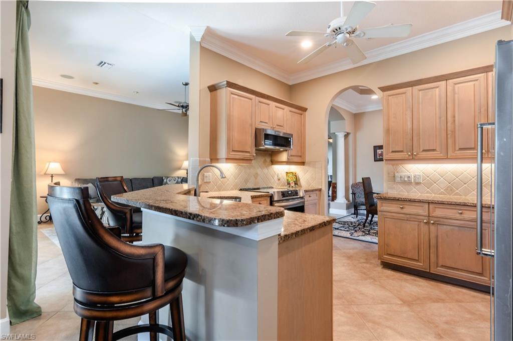 16144 Parque Ln Property Photo 12