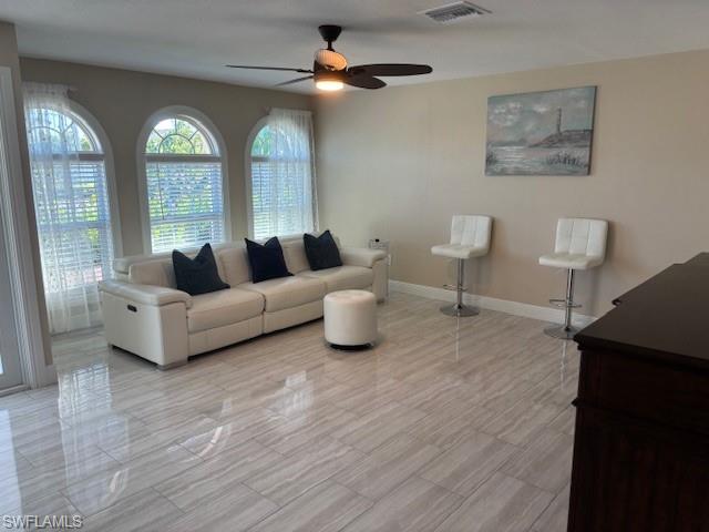 3320 Country Club Blvd Property Photo 8