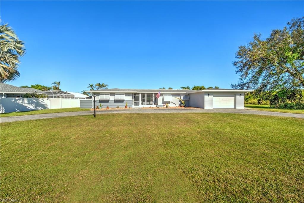 349 Coral Dr Property Photo 3