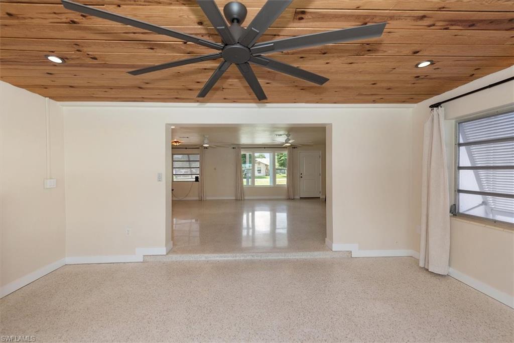 349 Coral Dr Property Photo 16