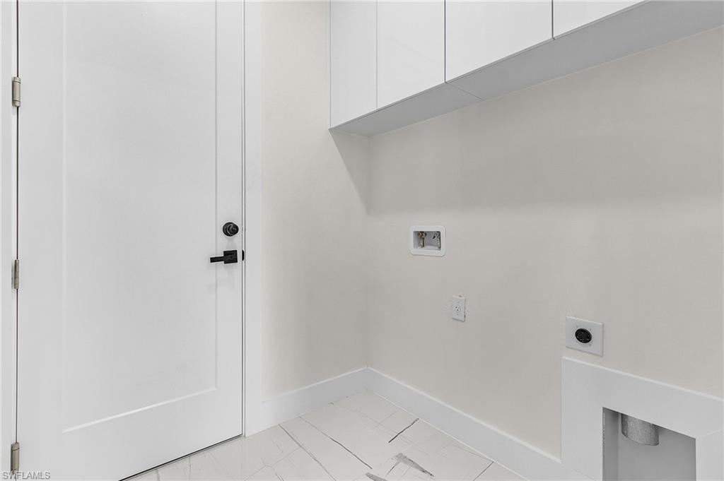 3324 Santa Barbara Blvd N Property Photo 13