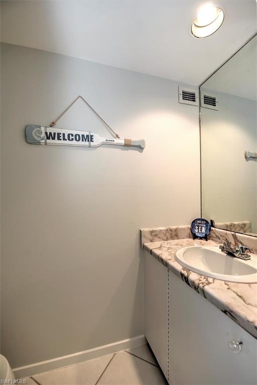 180 Seaview Ct # 201 Property Photo 12