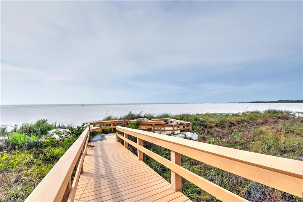 180 Seaview Ct # 201 Property Photo 23
