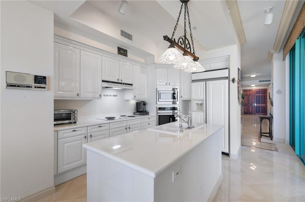 930 Cape Marco Dr # 504 Property Photo 8