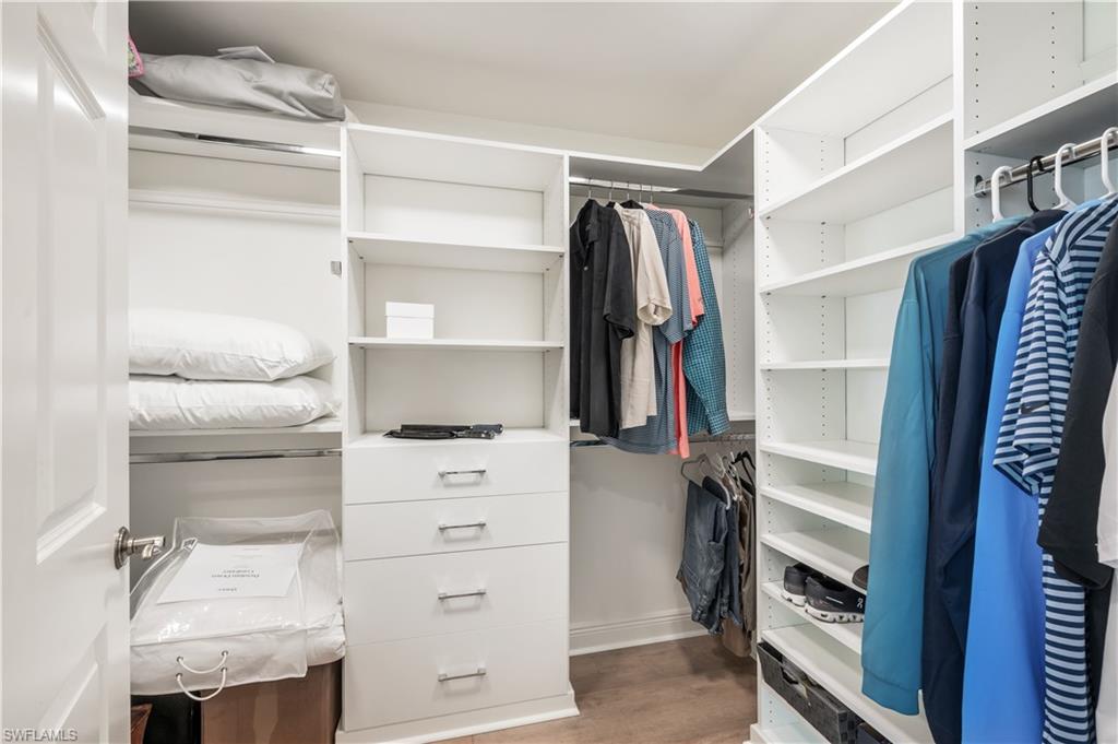 455 Cove Tower Dr 903 Property Photo 17