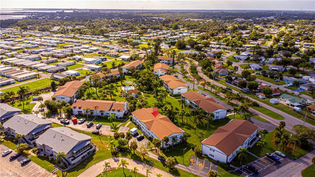 7043 New Post Dr 7 Property Photo 3