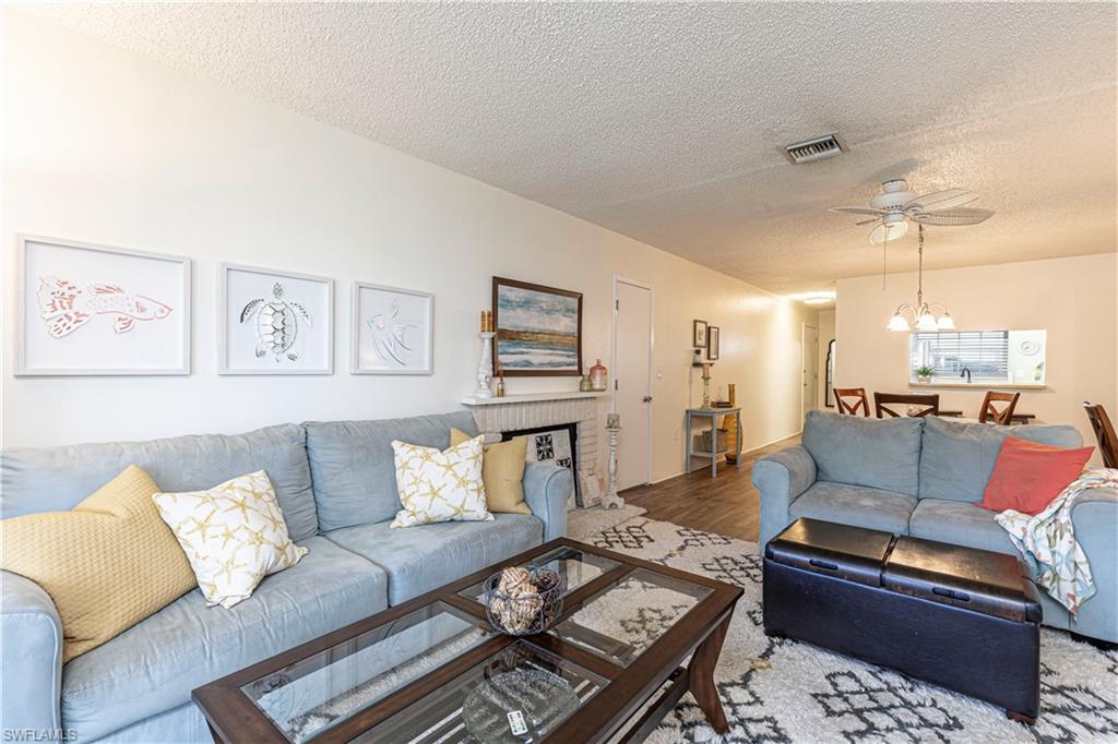 7043 New Post Dr 7 Property Photo 11