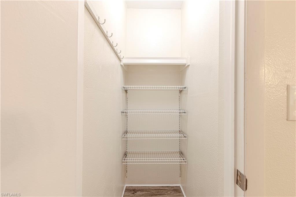 7043 New Post Dr 7 Property Photo 26